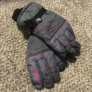 Snow gloves